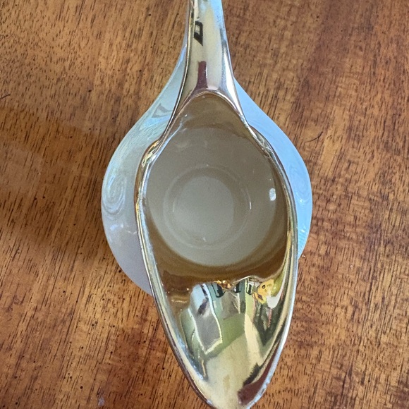 Vintage set of lusterware sugar and creamer set & large creamer 22 Kt. Gold trim - Picture 7 of 8